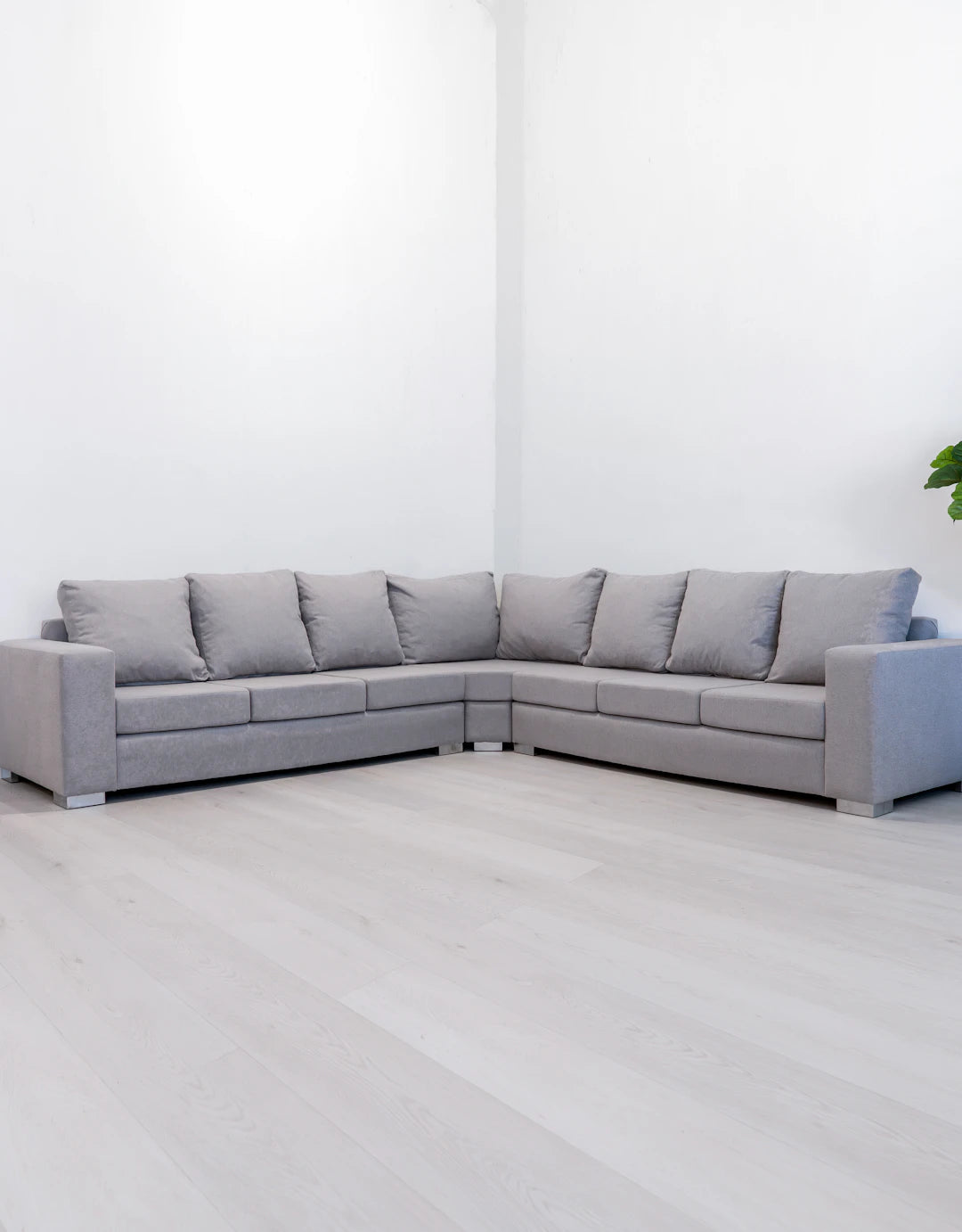 Chic Sofas for Relaxation and Style in Modern Homes