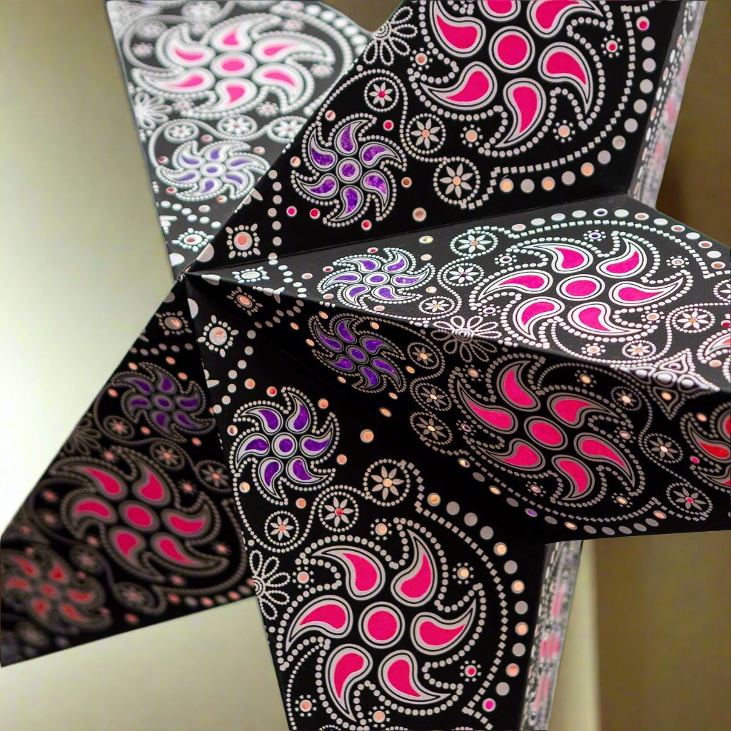 Firework: Black / Multi